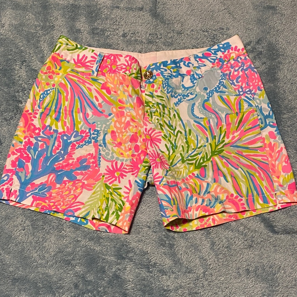 Lilly Pulitzer Jayne Shorts in Lovers Coral size 6
